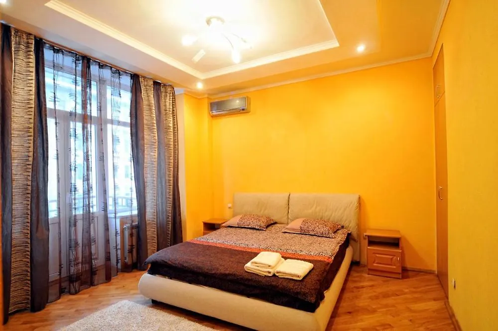 Отличная Квартира Рядом Золотыми Воротами Kiev Appartement